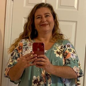 Meet your Posher, Carrie